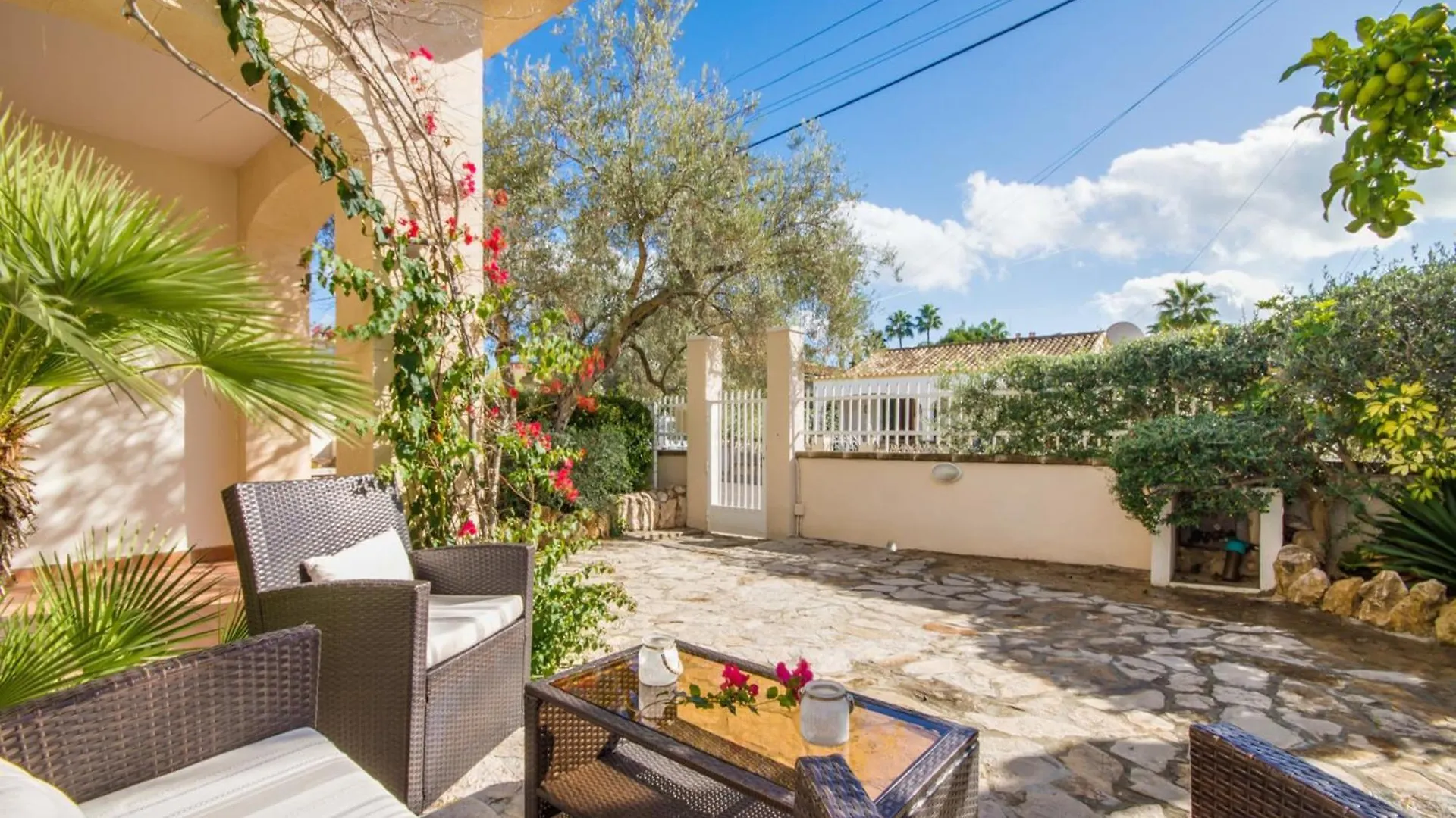 Charming Country House With Terrace location